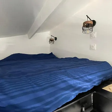 Lejlighed Studio In A With Pool And Garden